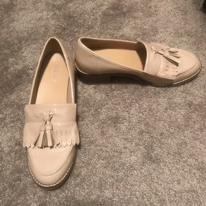 Light pink/nude Loafers